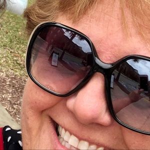 Meet your Posher, Irene